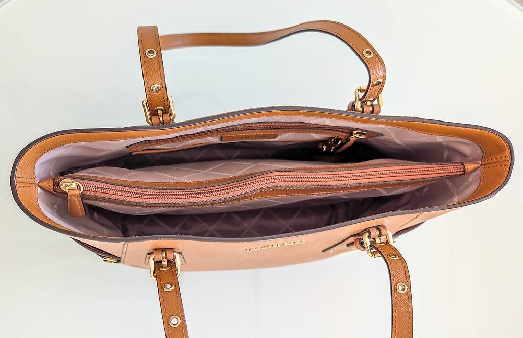 Michael Kors Borse da donna: Sac  Michael Kors Voyager S – Nuovo (secondo la descrizione) da Torny le Grand venduto da cla_w6np 1