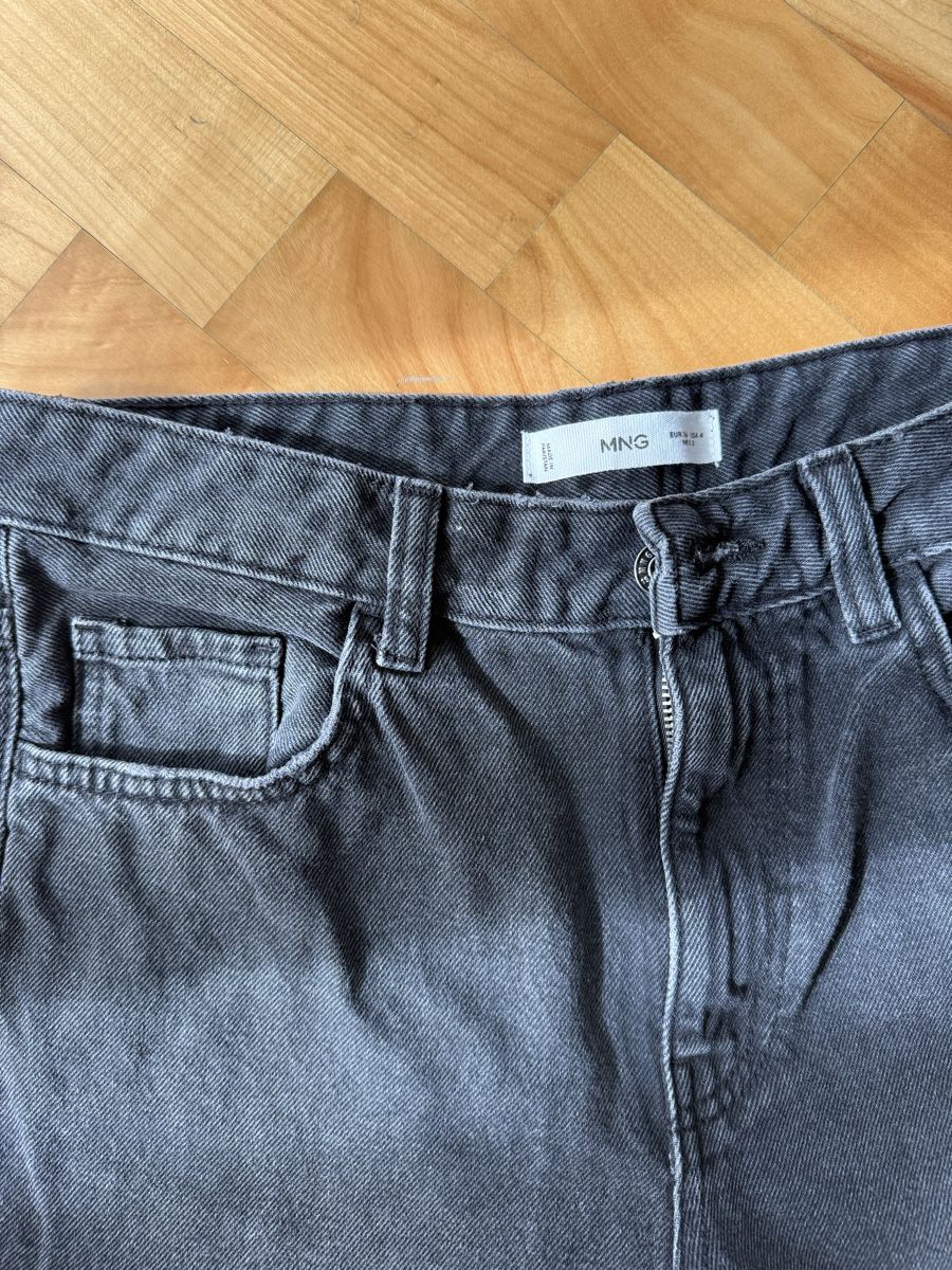 Mango Jeans: Mango gerade Jeans mit mittlerer Bundhöhe, schwarz, Gr. 36 – Usato da Lachen SZ venduto da ali_5xw5 1