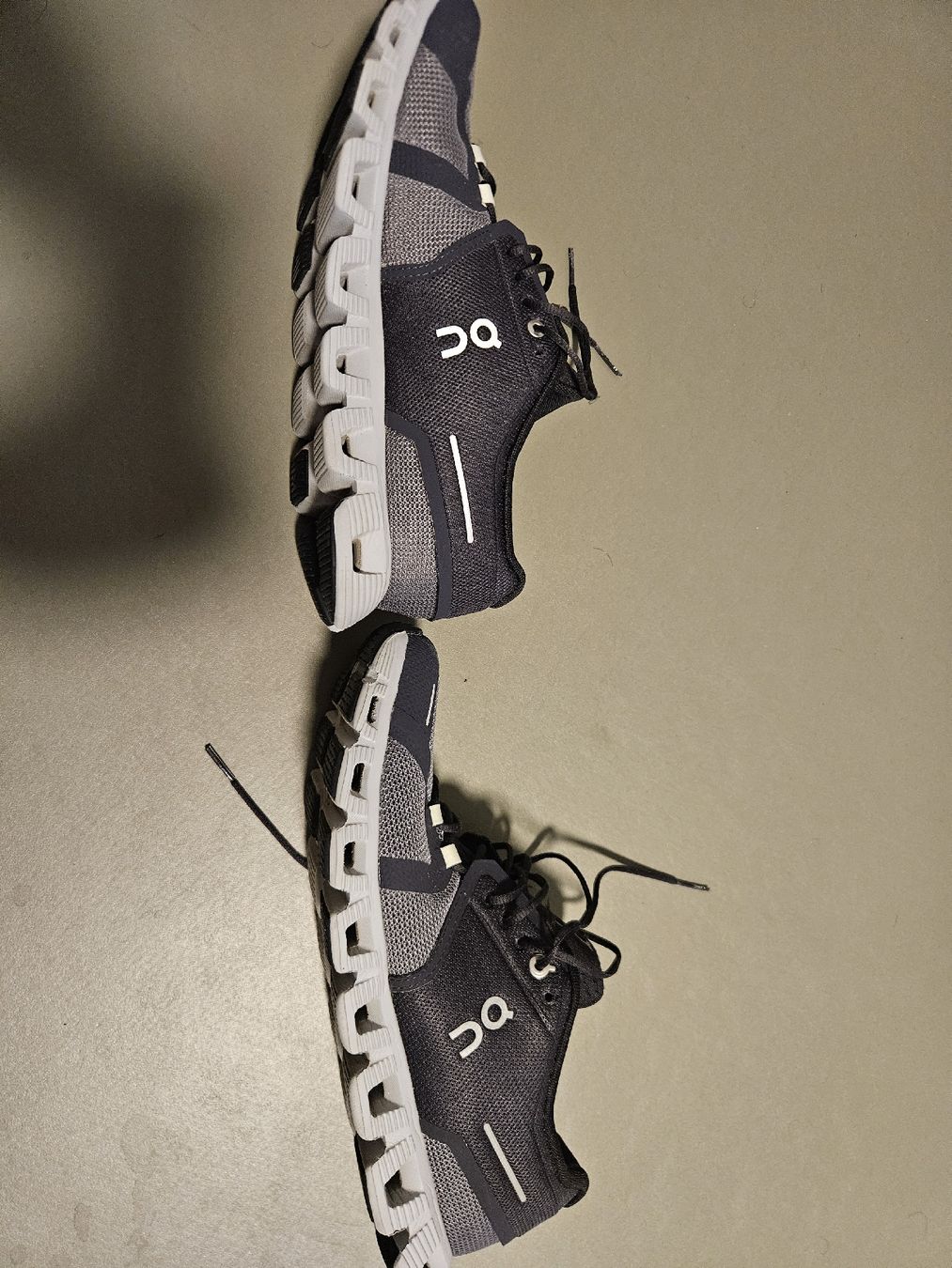 On Herrenschuhe: chaussures ON, pointure 42.5 – Neu (gemäss Beschreibung) aus Aigle von Oapi