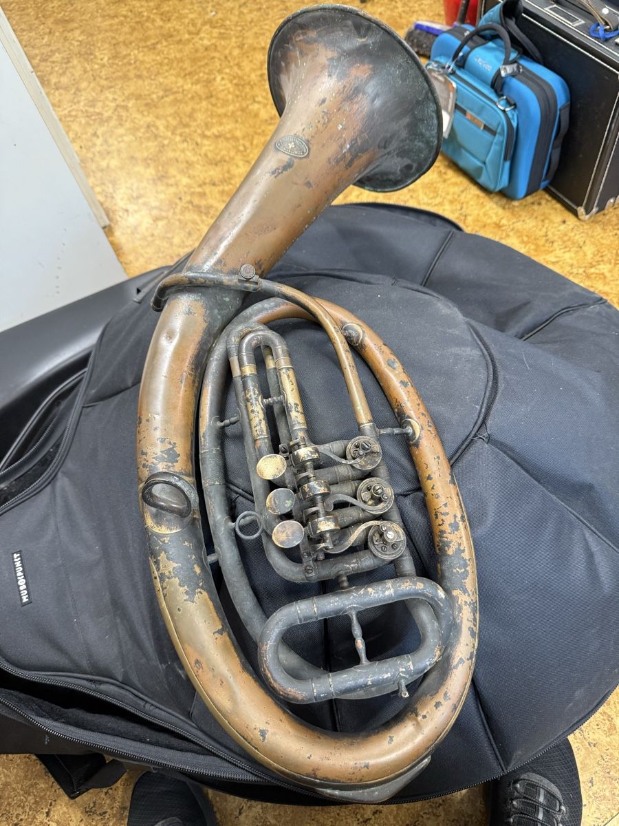 Strumenti musicali: Tenorhorn Hirsbrunner Sumiswald – Usato da Burgdorf venduto da kla_r5tf