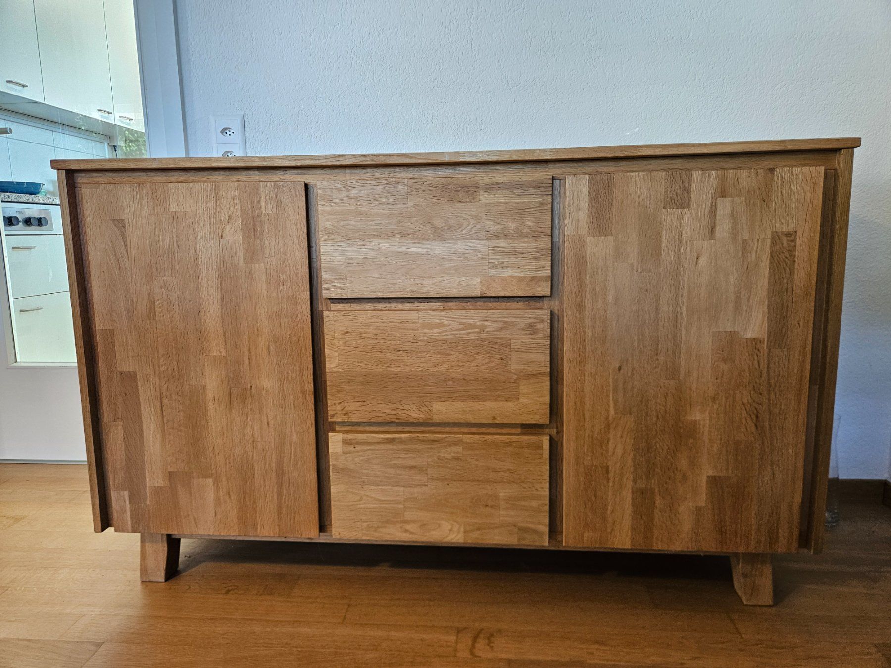Kommoden: Schöne Eichenkommode mit viel Stauraum, 140 cm breit – Gebraucht aus Thalwil von lyulat