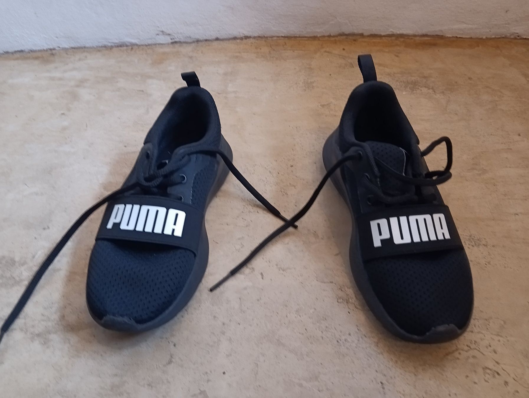 Puma Schuhe für Jungen: Turnschuhe Puma 34 – Gebraucht aus Nänikon von aweiss01 1