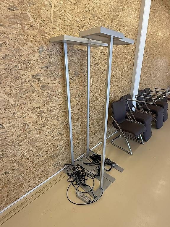 Lampade: Albedo Light LED Stehleuchte – Usato da Buochs venduto da jen_milla_b 3
