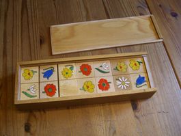 Schönes Domino "Pastorini" Schweiz, Holz, 60iger J., Blumen