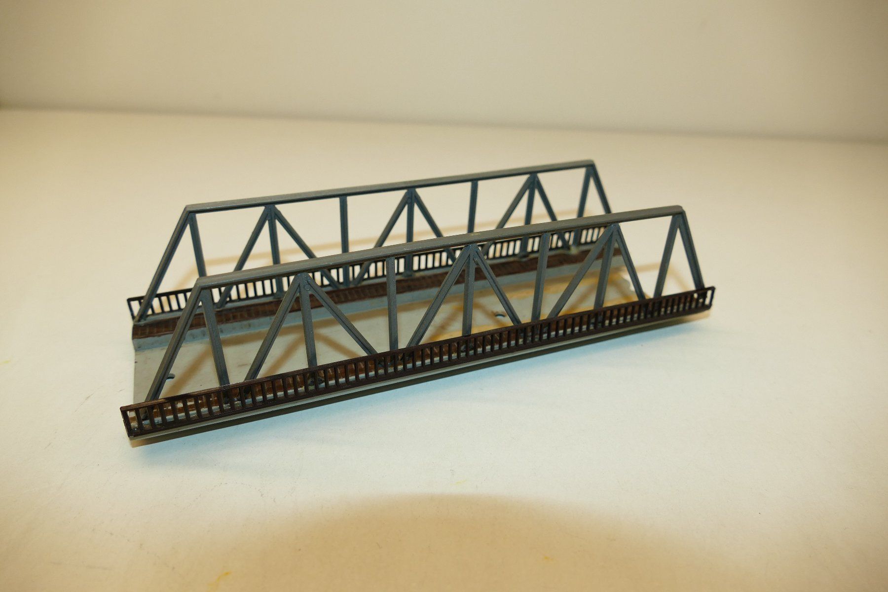 Modellini di ferrovie: Spur H0: Trägerbrücke l=19,7 cm – Usato da Niederhasli venduto da rail-duerst