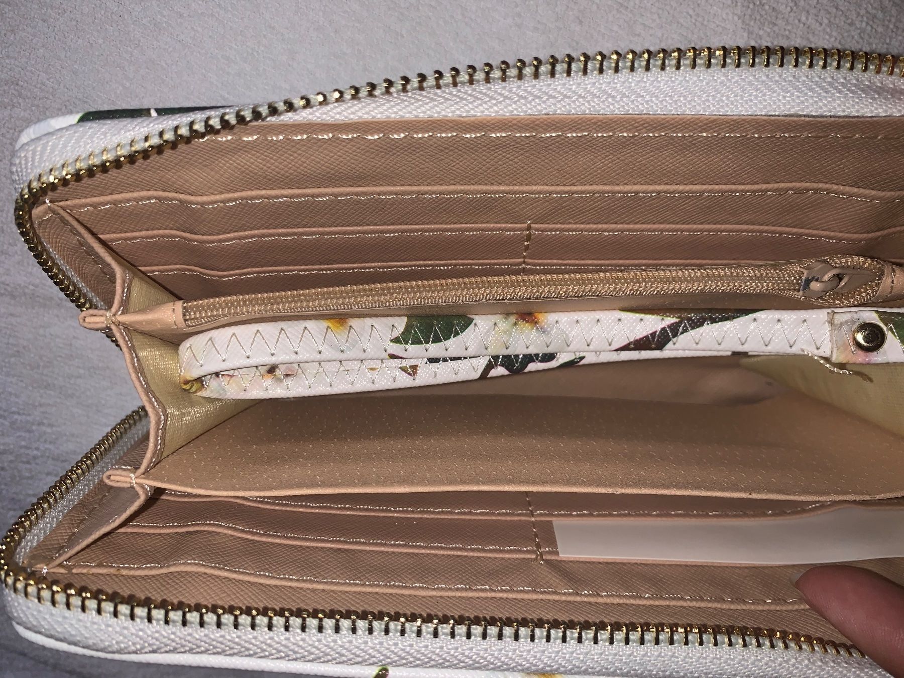 Portafogli: Portemonnaie Portmonee Tasche blume mit fächern – Nuovo e nell'imballaggio originale da Buchs SG venduto da Billikatze5 1