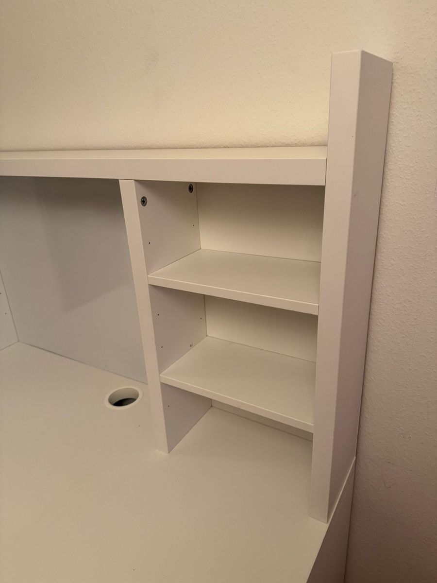 Ikea Schreibtische: Schreibtisch mit Whiteboard – Gebraucht aus Schaffhausen von ilayda.ozk 3