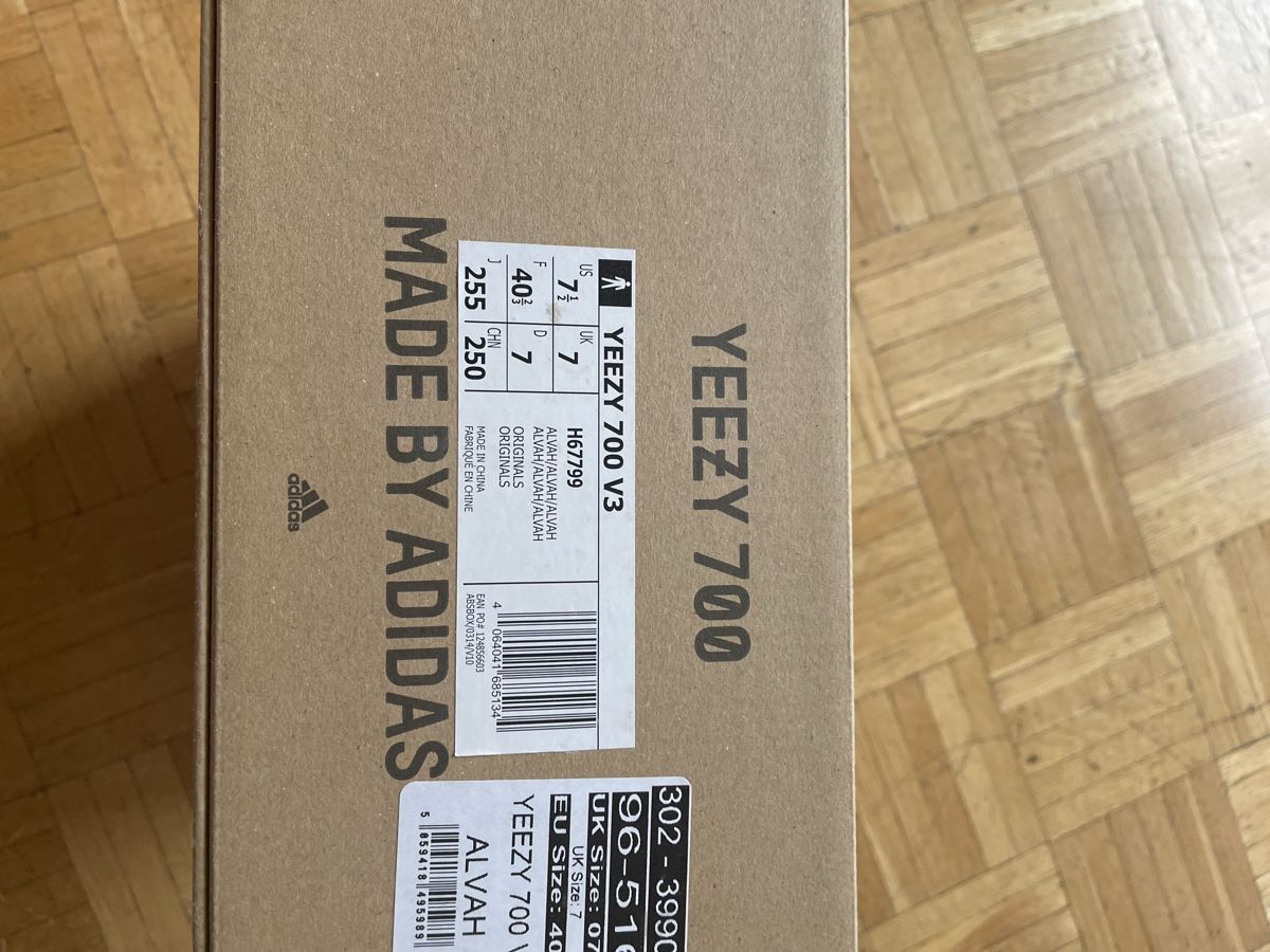 Adidas Scarpe da uomo: Baskets Adidas Yeezy 700 V3 Alvah, 40 – Usato da Lausanne venduto da ali_6gwv 4