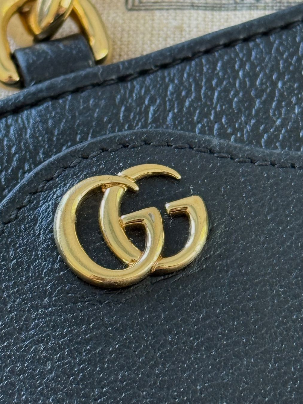 Gucci Portafogli: Gucci Kartenentui mit Trageriemen – Usato da Kilchberg ZH venduto da LuxuryVault 2