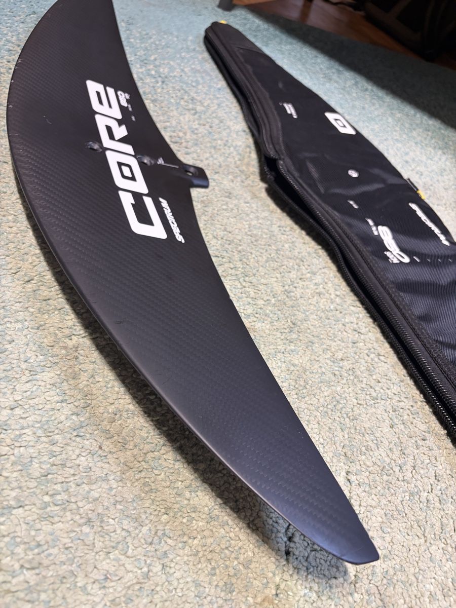 Core Tavole da surf e di nuoto: Core spectrum 850cm front wing foil – Usato da Nyon venduto da tor_6gr5 5
