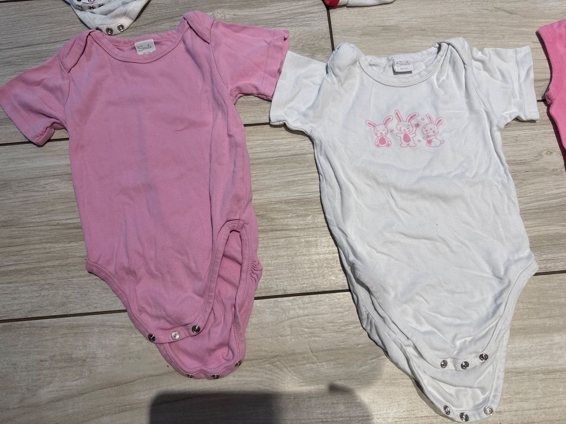 Lotti & Set di vestiti: Sommer Body Set Mädchen, 86/92, 8 Stück – Usato da Gelterkinden venduto da Familienferien 3