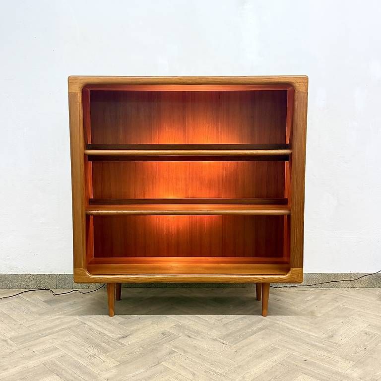 Scaffali: Mid Century teak Regal by DYRLUND – Usato da basel venduto da vintory.ch