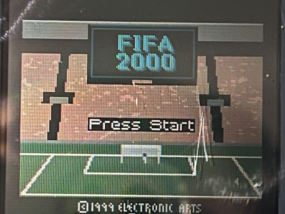 Nintendo Giochi: FIFA 2000 - Game Boy color -  Nostalgie pur! – Usato da Zuerich venduto da Dorsi 3