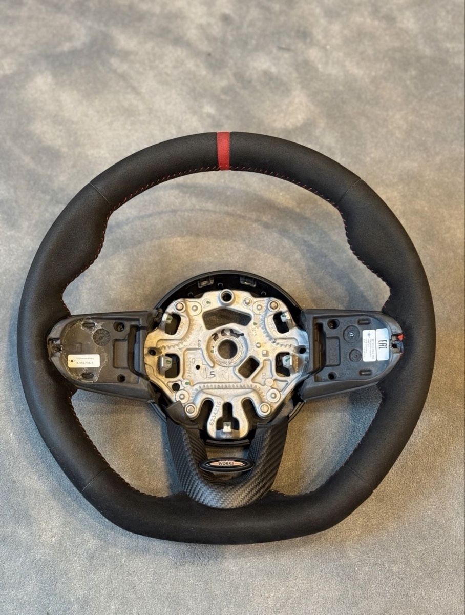 Mini Tutti pezzi di ricambio auto: Mini John Cooper Works Lenkrad Alcantara Carbon  – Nuovo (secondo la descrizione) da Wil ZH venduto da Cyril-Las 1