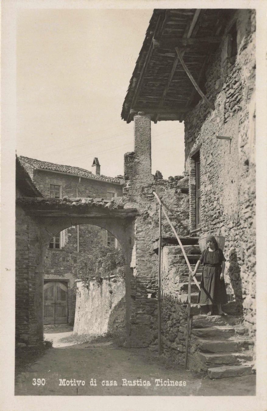 Cartoline postali: Motivo casa rustica ticinese – Usato da Biasca venduto da Blenio71
