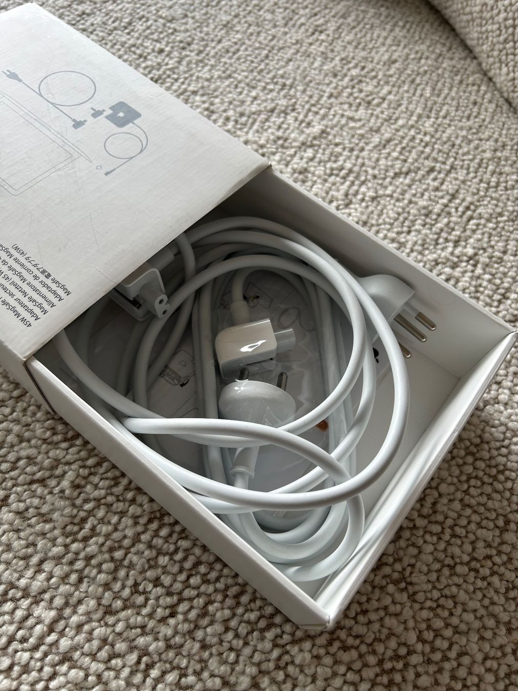 Apple Lecteurs & Adaptateurs: Apple 45W MagSafe Power Adapter – Neuf (Voir description) à Erlenbach ZH par Syssi_C 1