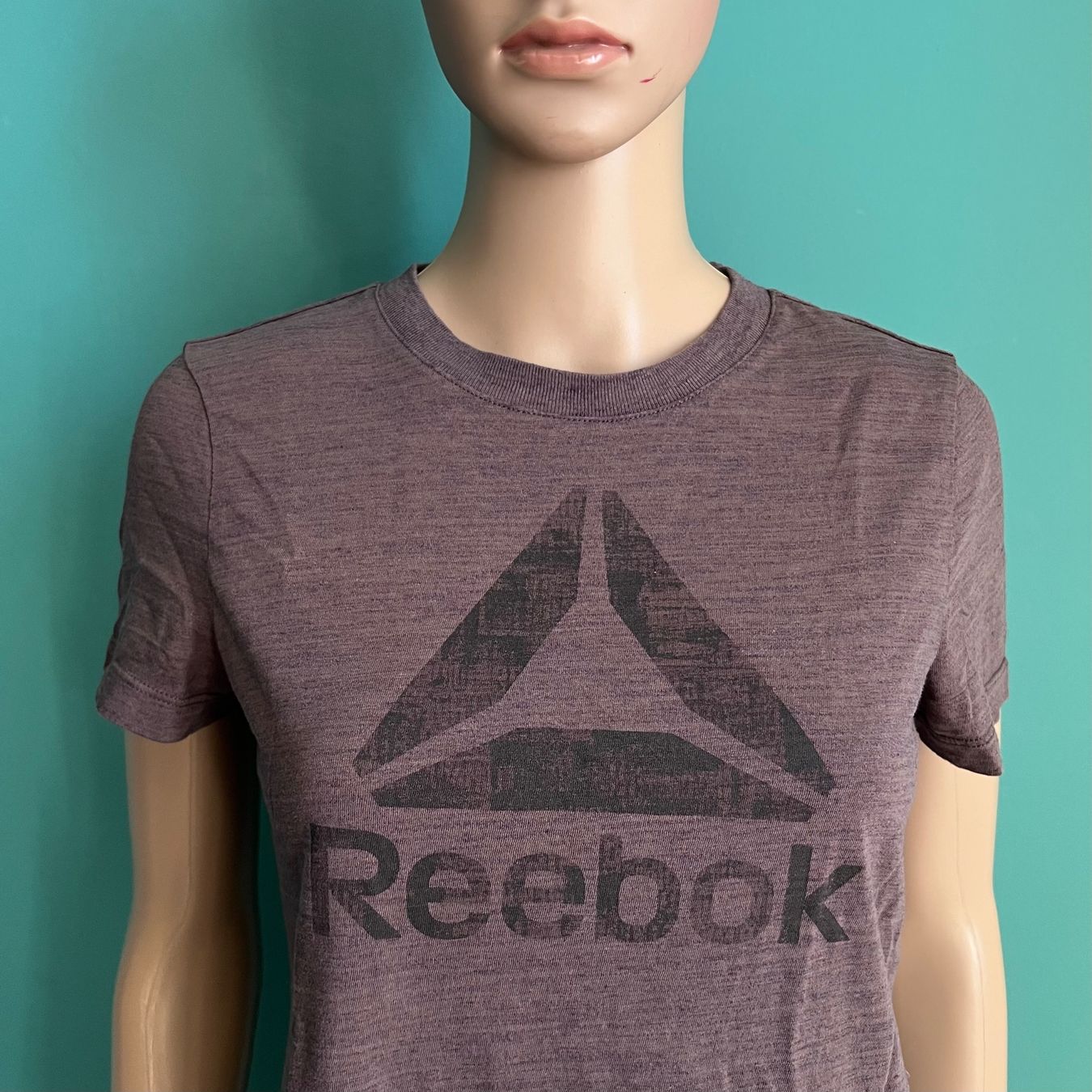 Reebok T-shirt: REEBOK T-Shirt – Usato da Zürich venduto da ClosetQueen 1