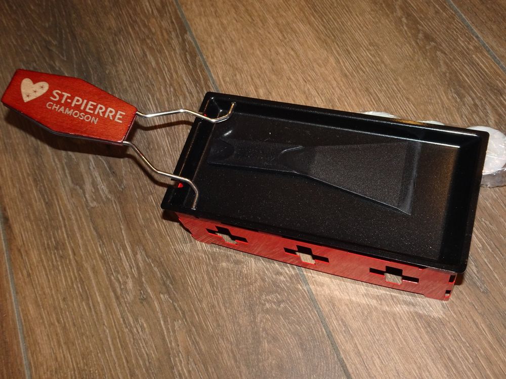 réchaud à raclette (Neu und originalverpackt) in Satigny für CHF 1.15 ...