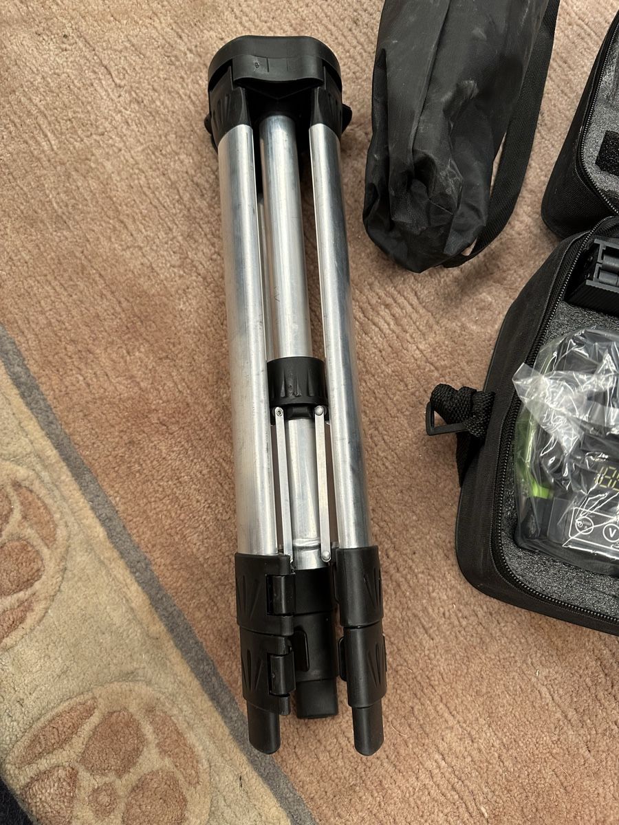 Mesurer: Laser Level Meter MAXLL7 Set mit Stativ neu – Neuf (Voir description) à Tschierv par Screamingwolfguitars 1