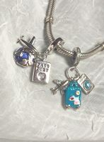 Charm de voyage pour bracelet.