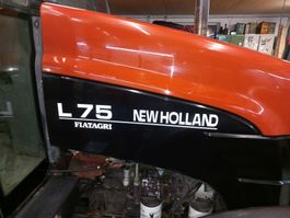 New Holland L 75 Typenkleber