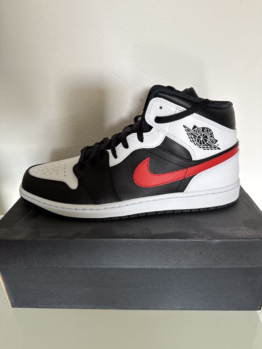 Jordan Herrenschuhe: Air Jordan 1 MID Grösse 48.5 – Neu (gemäss Beschreibung) aus Winterthur von Apple_verkauf