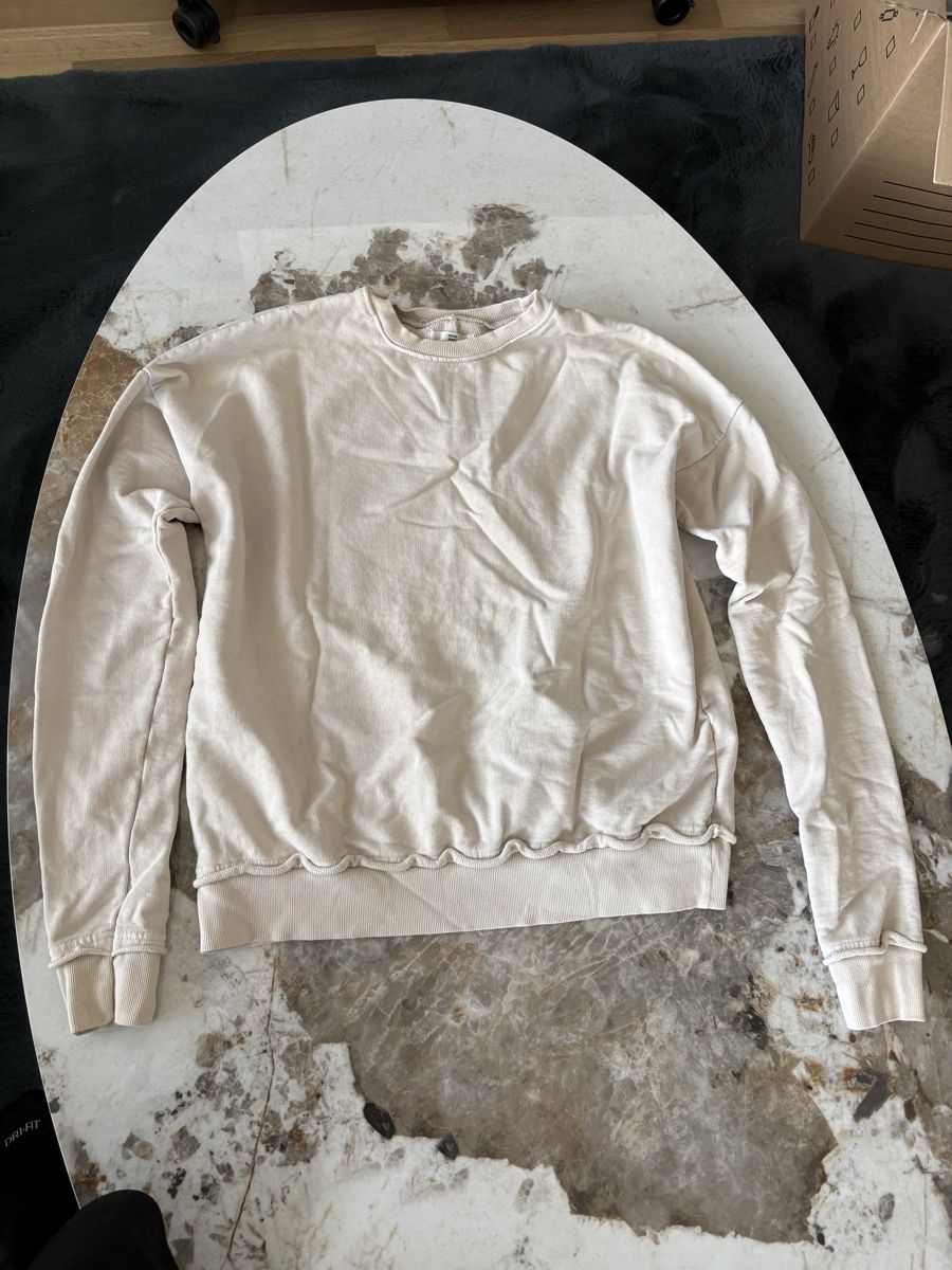 Maglioni & Felpe: Pullover beige Rundhalsausschnitt  – Usato da Spreitenbach venduto da Dani.97