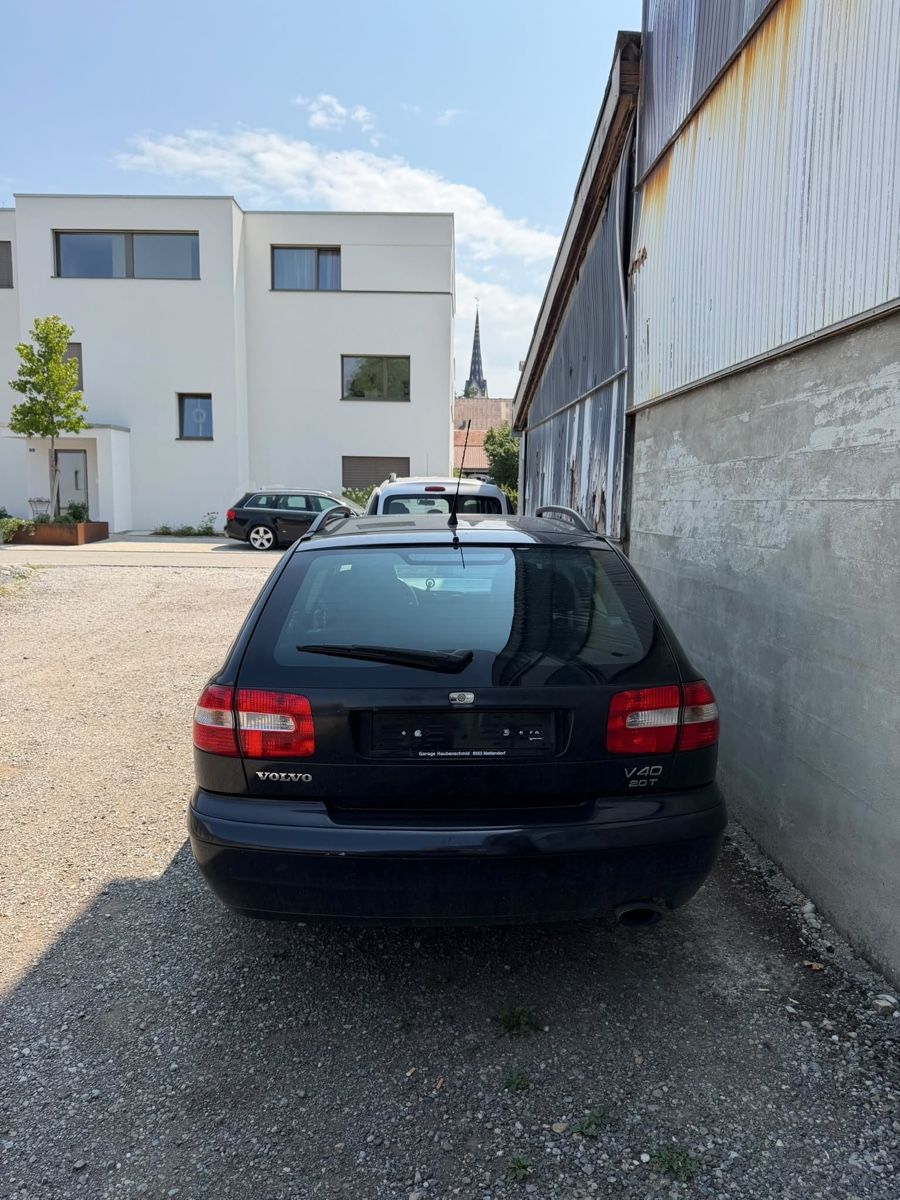 Volvo Automobili: Volvo v40 frisch MFK – Difettoso da Bütschwil venduto da sof_p98b 1