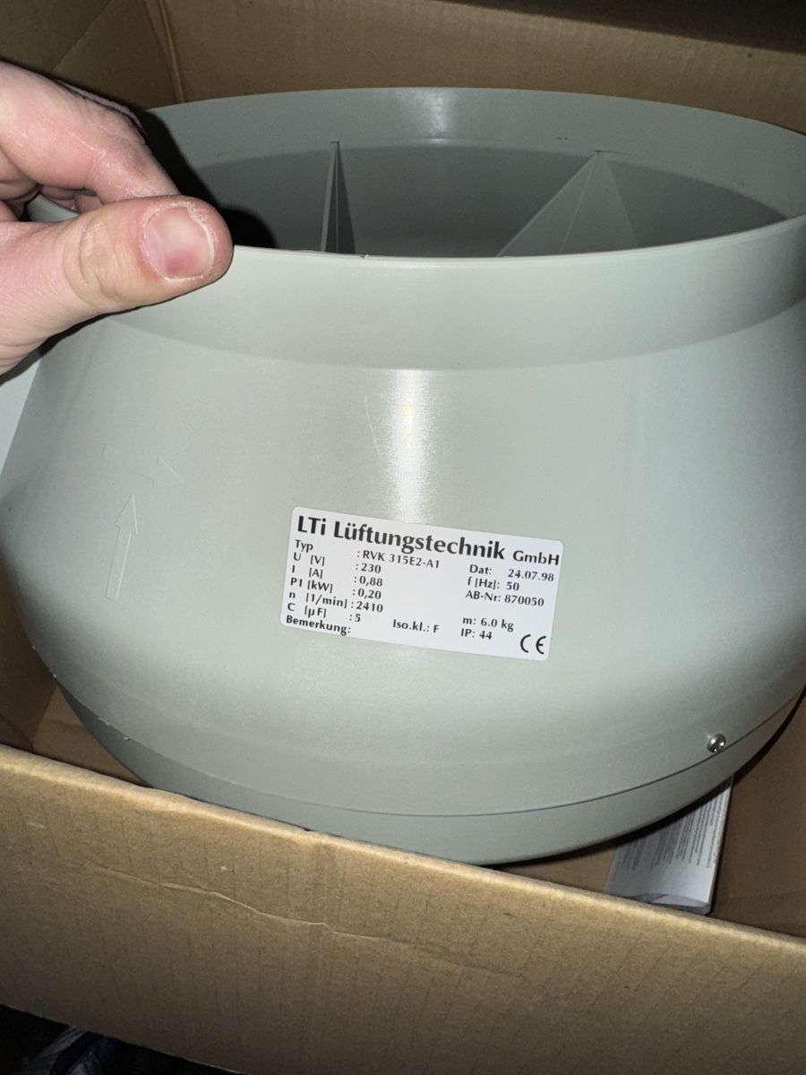 Ventilatori: Rohr Ventilator  neu  315 E2 – Nuovo e nell'imballaggio originale da Härkingen venduto da 1S.
