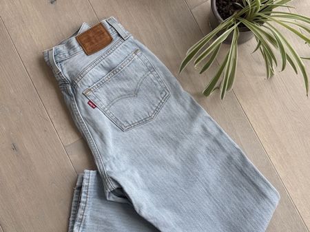 Levi's Jeans Damen W24 L29 hellblau sehr guter Zustand