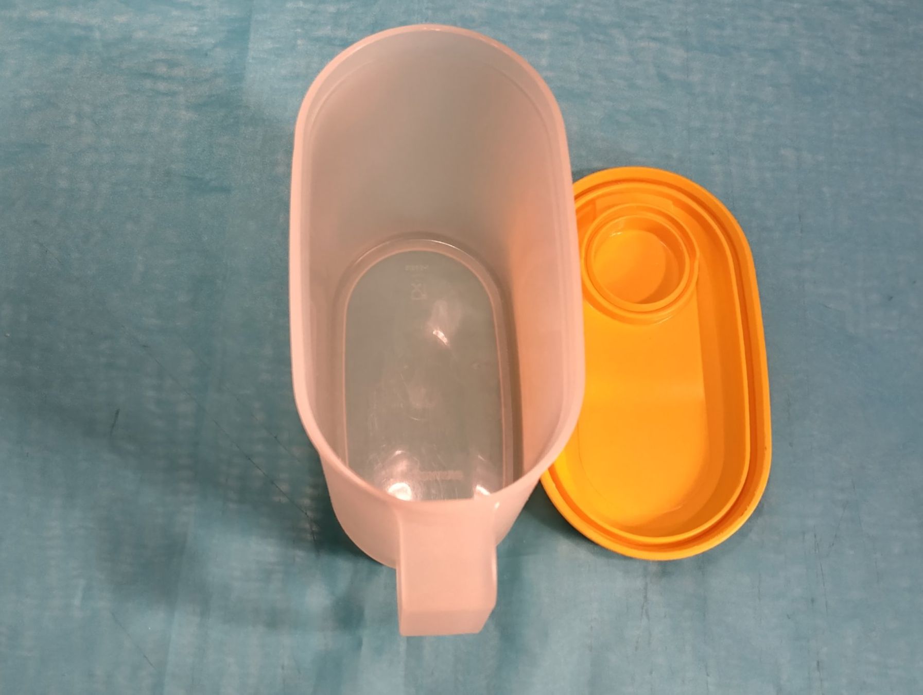 Tupperware Behälter & Ähnliches: Tupperware verschliessbare Kanne – Gebraucht aus Bellach von JingleCherry 4