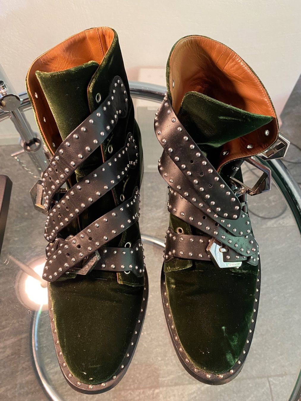 Givenchy Scarpe da donna: Stivaletti Givenchy - 38 - Limited Edition – Usato da Davesco-Soragno venduto da Chichijango