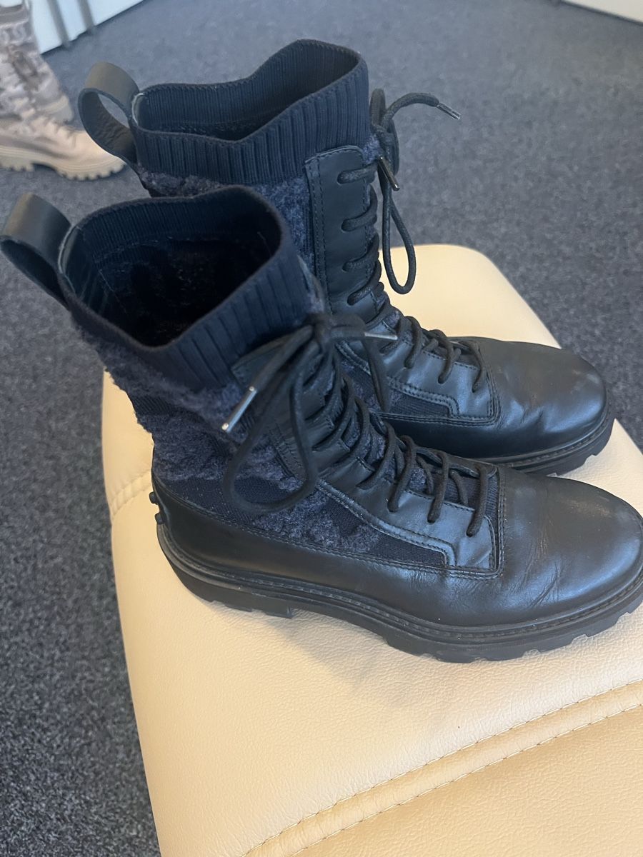 Tod'S Scarpe da donna: Tod‘s Boots – Usato da Baar venduto da kri_m7t2 2