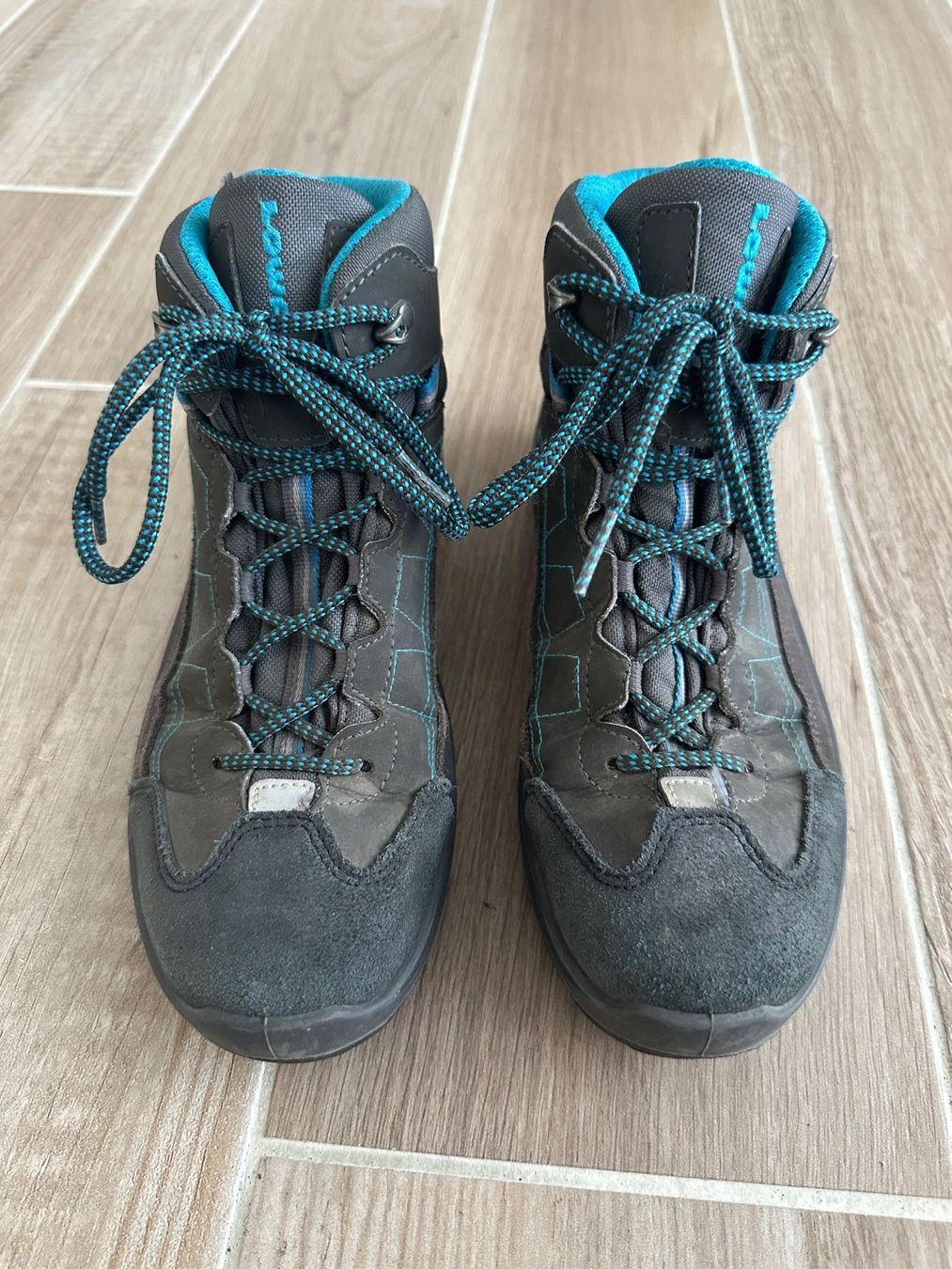 Lowa Scarpe per ragazzi: Lowa Wanderschuhe Gr. 38 mit Goretex – Usato da Rudolfstetten venduto da Joyw 3