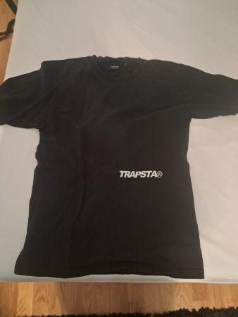 T-shirt TRAPSTAR noir taille XS bon état