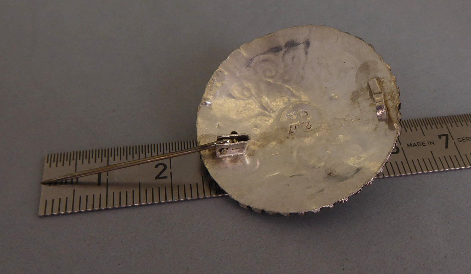 Spille & Fermagli: Antike Brosche 935 Silber mit synthetischem Stein um 1900 – Usato da Muri AG venduto da Lineli2020 3