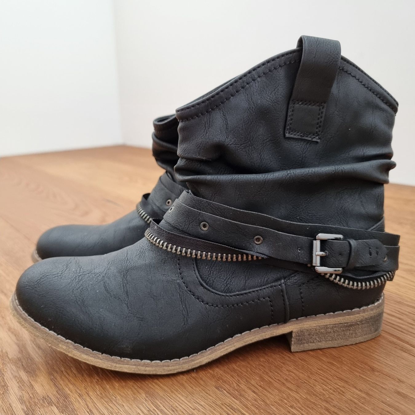 Anna Field Scarpe da donna: Anna field, schuhe damen, stiefel gr 38 – Usato da Gammen venduto da home_brocki