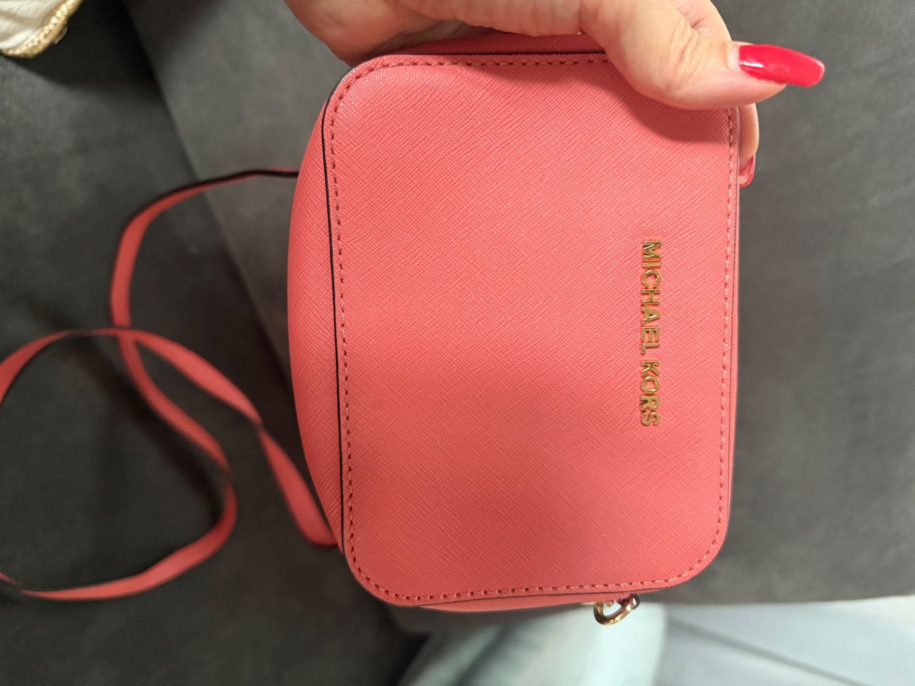 Borse da donna: Michael Kors Tasche – Usato da Sissach venduto da Izypizy1 1
