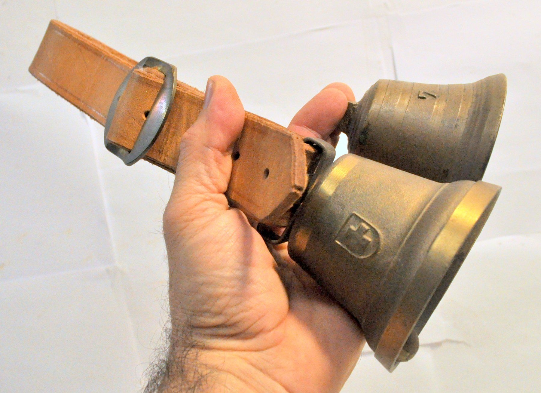 Campanacci mucche: Lot de deux petites cloches – Usato da Neuchâtel venduto da Neuchatel 3
