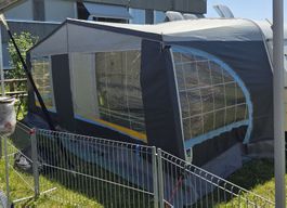 Robustes Vorzelt für Wohnwagen