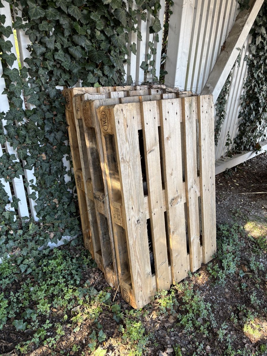 Pallets: Robuste Europaletten (6 Stk.) – Usato da Burgdorf venduto da Ding0