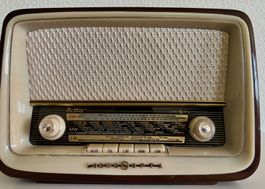 Loewe-Opta Bella Radio von 1958 – Vintage-Charme !