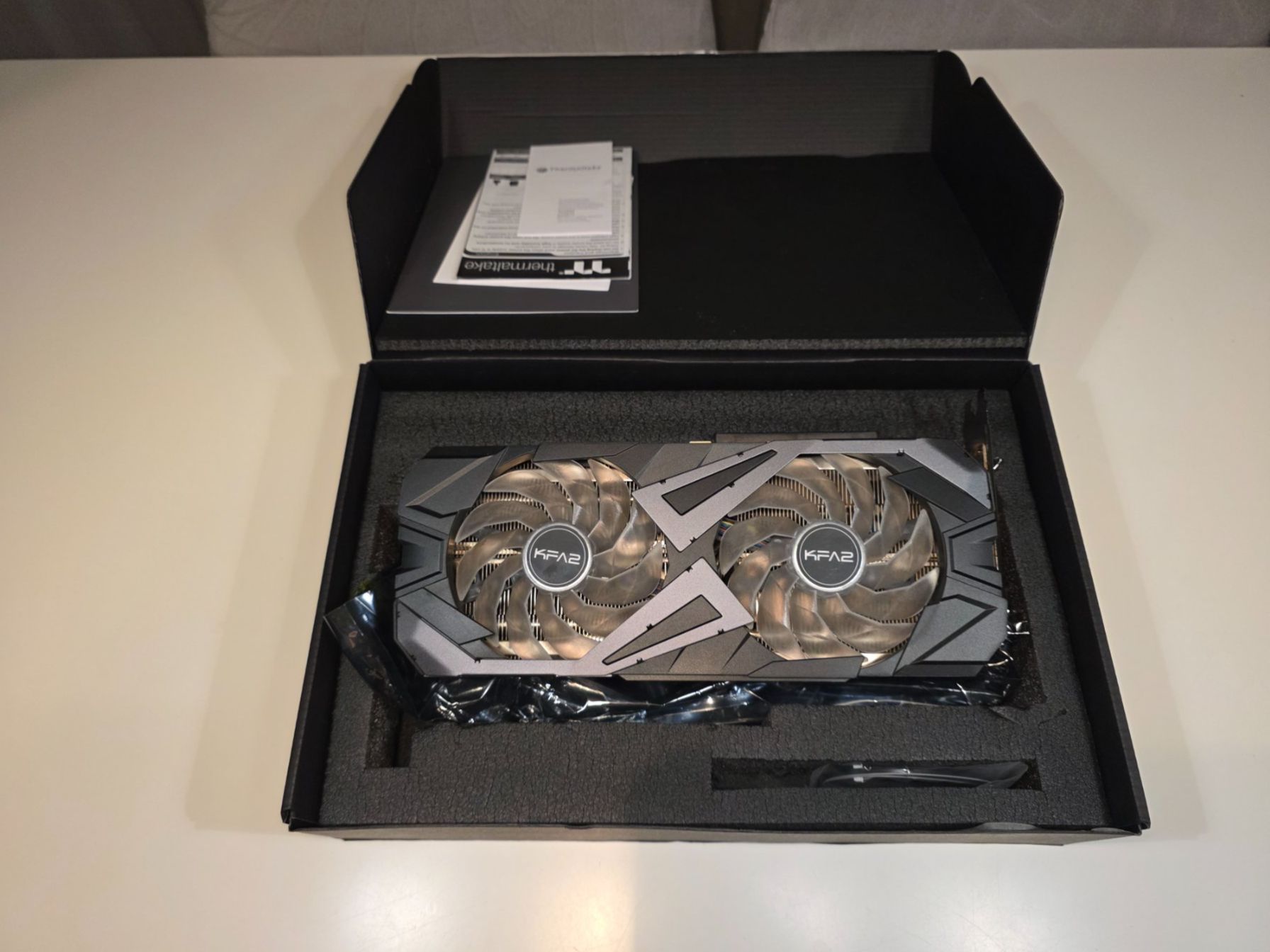 Nvidia Grafikkarten: KFA2 GeForce RTX 3060 Ti 8GB – Gebraucht aus Münsingen von Shoppinghunter91 2