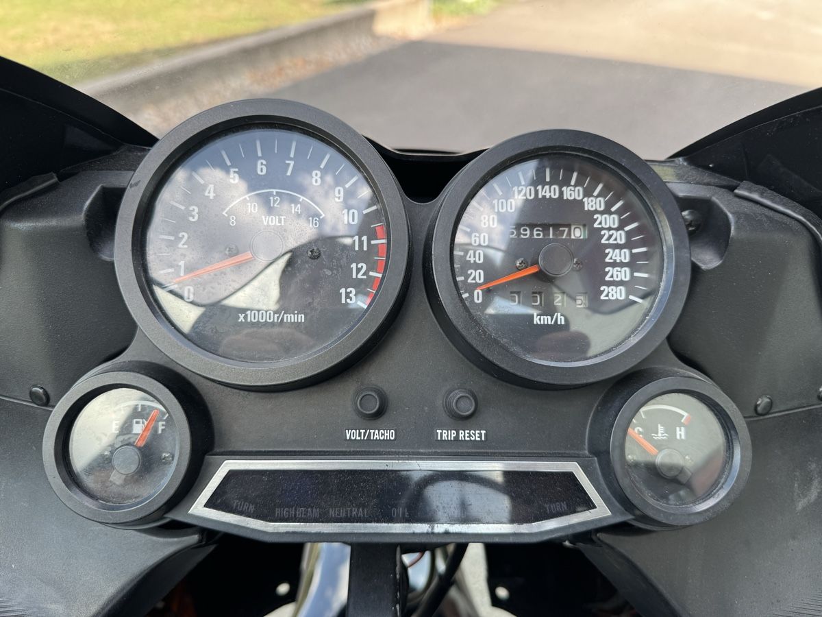 Kawasaki Strasse: Kawasaki GPZ 1000 RX Veteran – Gebraucht aus Andelfingen von werkstatt01 1