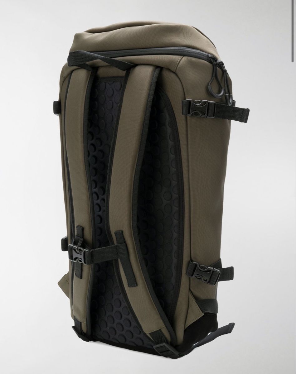 Moncler Zaini: Moncler Rucksack Special Edition Fragment Neu – Nuovo e nell'imballaggio originale da Küsnacht ZH venduto da LuxuryBroker 1