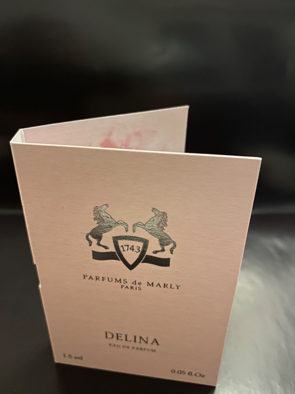 Profumi & Eau de Toilette: Parfums de Marly Delina 1,5 ml Probe – Nuovo e nell'imballaggio originale da Sonnental venduto da Lothy90