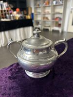 Pot ancien, sucrière, petit chaudron
