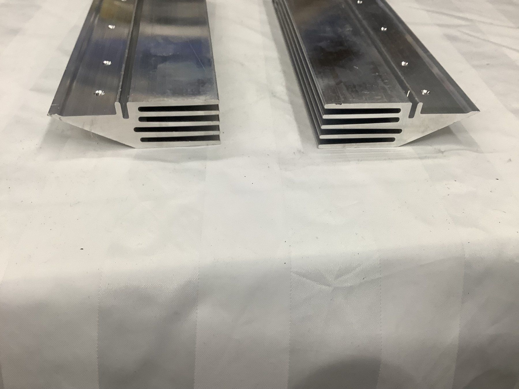 Componenti elettronici: KÜHLKÖRPER ALUMINIUM – Usato da Glarus venduto da Mdelphi 6