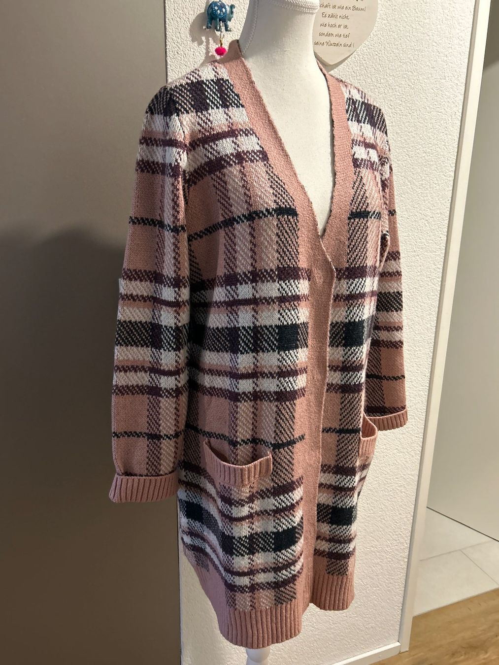 Giacche: Lange Strickjacke im Karomuster von Multiblu G. 40 – Nuovo (secondo la descrizione) da Brunnen venduto da Nala2929 2