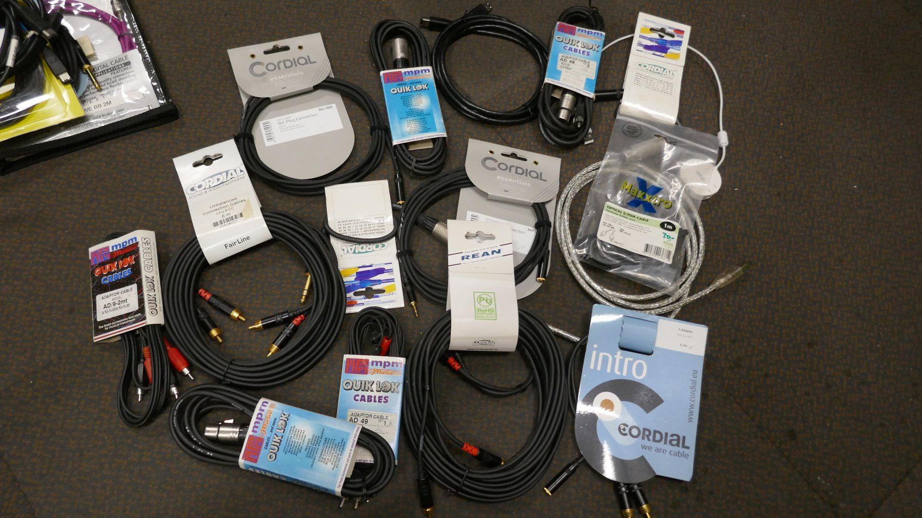 Cavi: Diverse Studio-Kabel – Nuovo (secondo la descrizione) da Wenslingen venduto da FairlightCMI 2